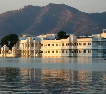 Udaipur City Sightseeing Tour